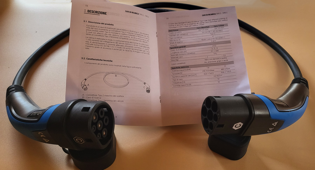 Cavi di ricarica Auto Elettrica   - Tipo 2 MONOFASE - Colore Blu - Lunghezza cavo: 5 metri