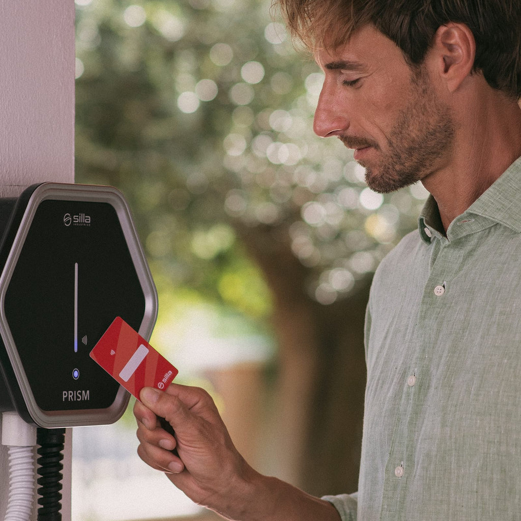 Confezione di 10 Card RFID necessarie a comandare la wallbox Prism Solar