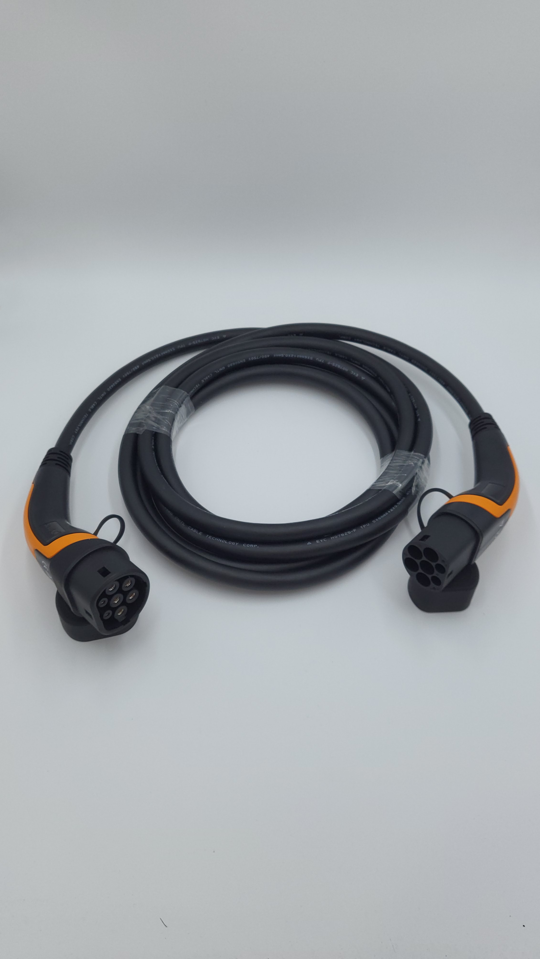 Cavi di ricarica Auto Elettrica  - Tipo 2 TRIFASE - Colore Arancione - Lunghezza cavo: 5 metri