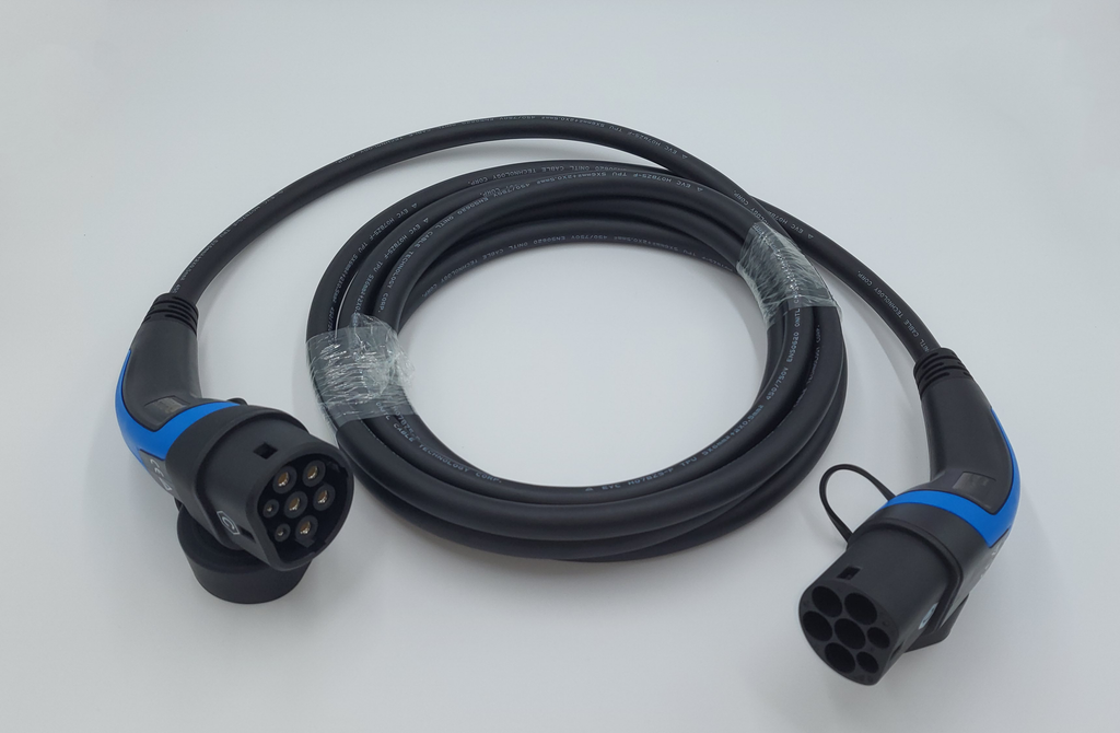Cavi di ricarica Auto Elettrica   - Tipo 2 TRIFASE - Colore Blu - Lunghezza cavo: 5 metri
