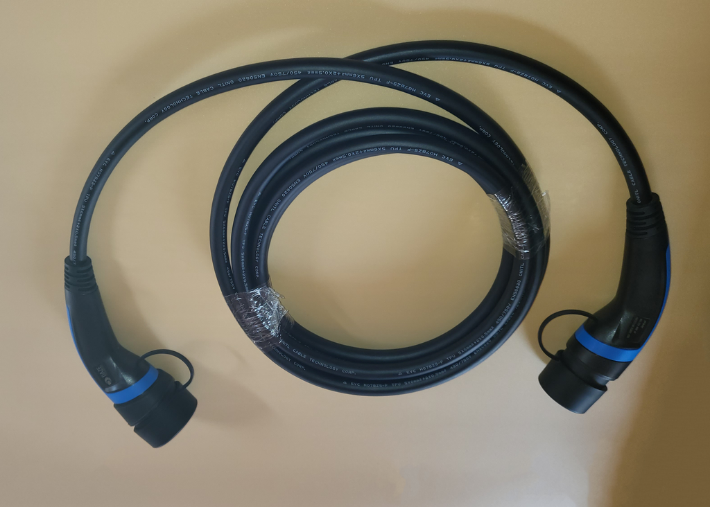 Cavi di ricarica Auto Elettrica   - Tipo 2 TRIFASE - Colore Blu - Lunghezza cavo: 5 metri