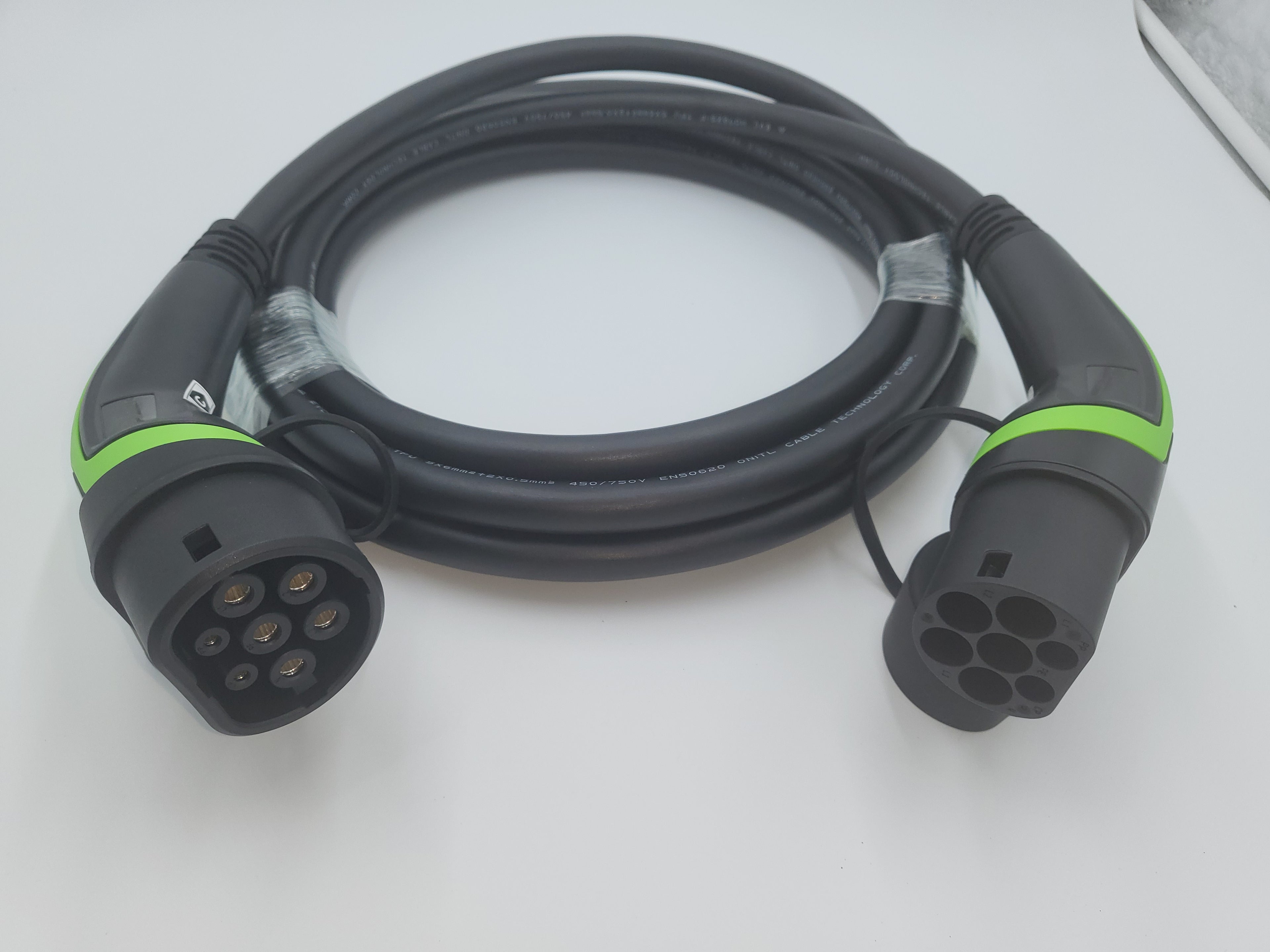 Cavi di ricarica Auto Elettrica  - Tipo 2 TRIFASE - Colore Verde - Lunghezza cavo: 5 metri